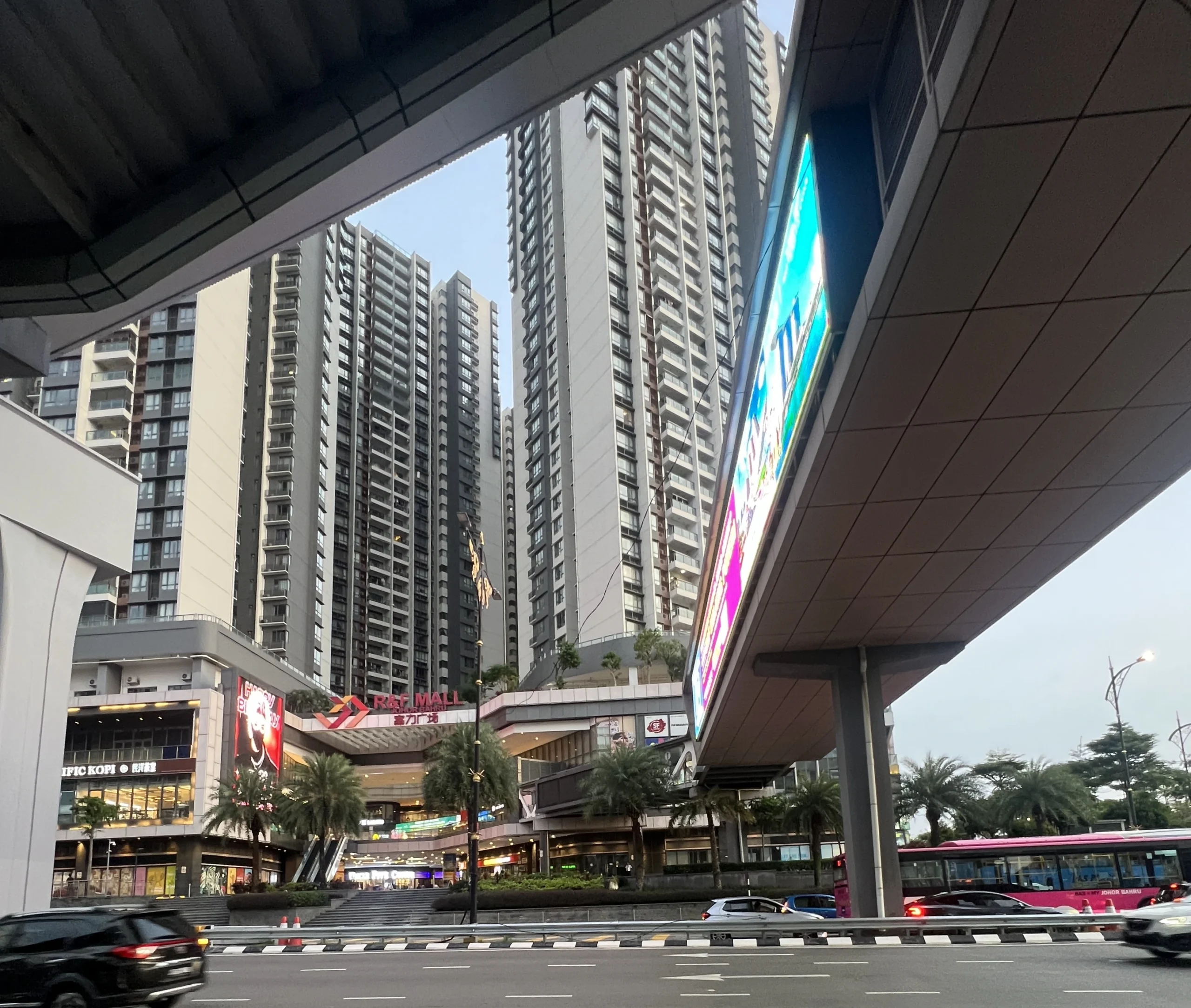 Fully covered pedestrian link bridge connecting R&F Princess Cove directly to JB CIQ and RTS station